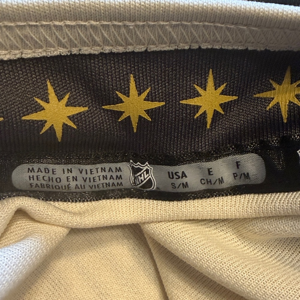 NHL jersey Stone 61 S/M (5530) - Picture 4 of 4